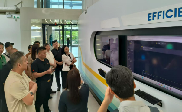 香港 RWA 全球产业联盟实地考察香港数码港，为联盟企业入驻布局